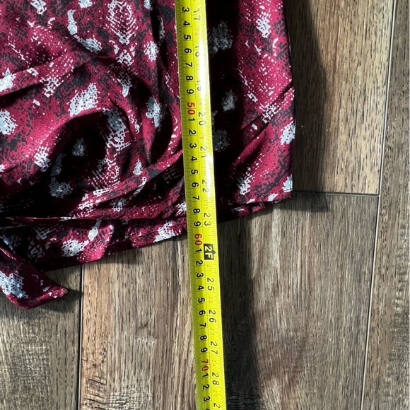 NWT Stitchfix West Kei Lightweighth Long Sleeve Top Size Small Blouse - Picture 11 of 13